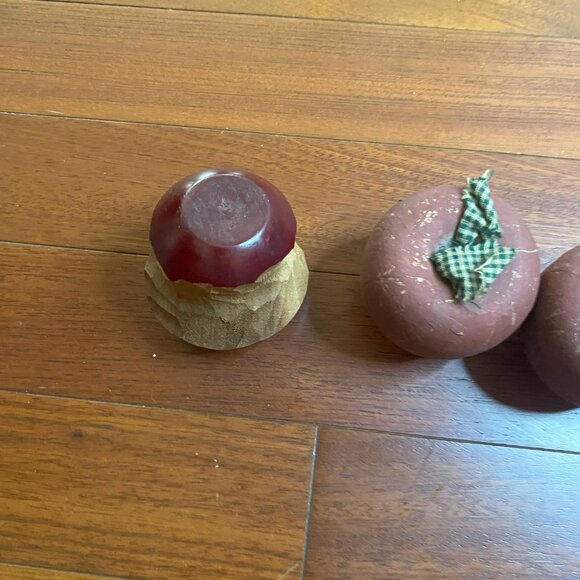 Country Kitchen Decor Set of 3 Apples - Picture 5 of 6